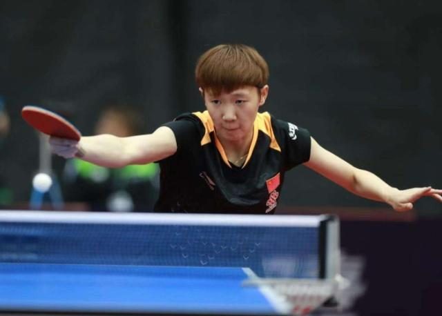 脚极具穿透 脚极具穿透