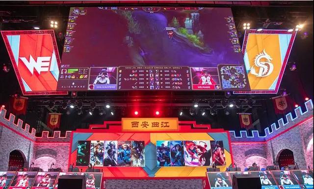 在禁区外远 在禁区外远