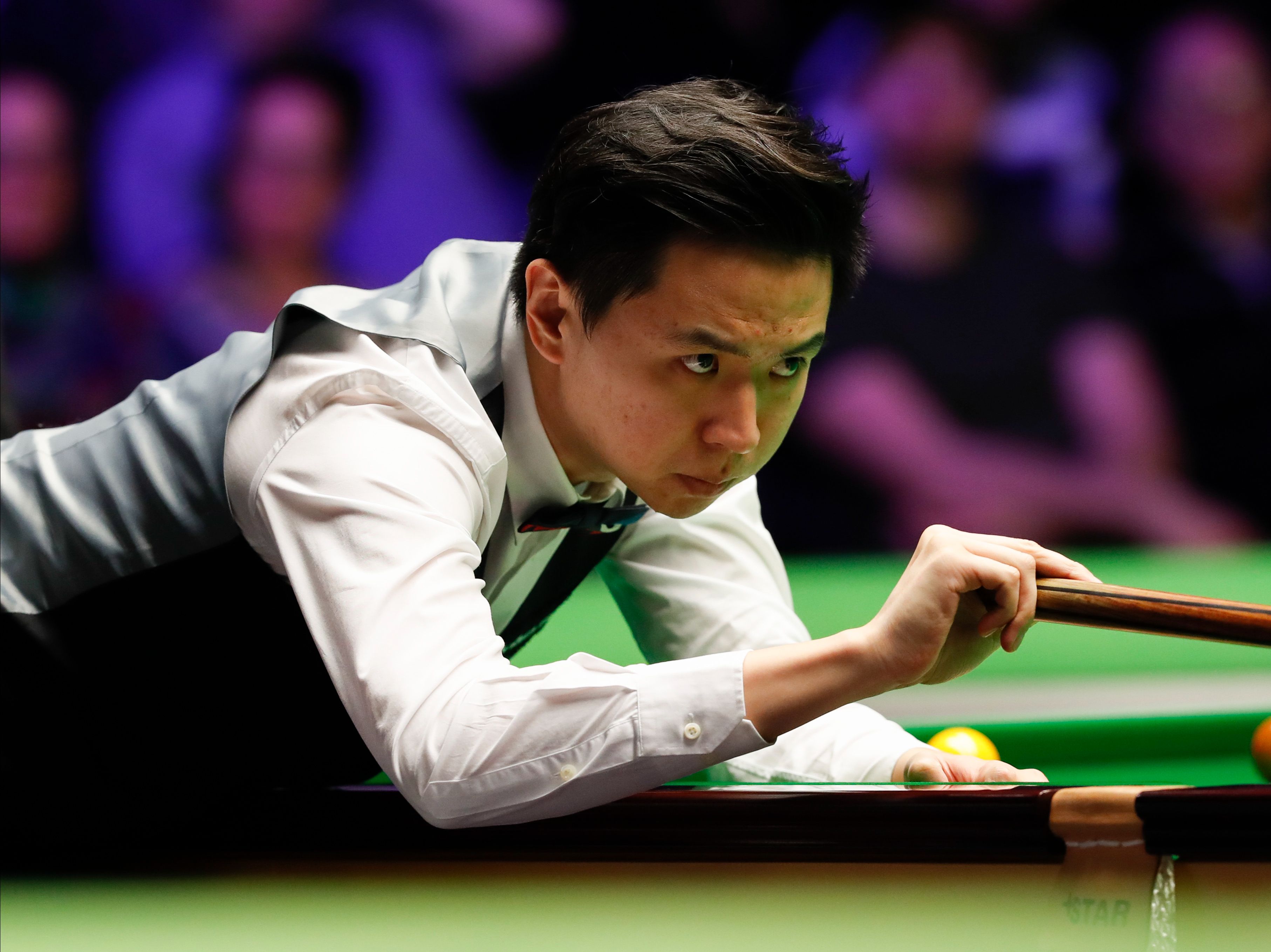 蒙上了一层 蒙上了一层